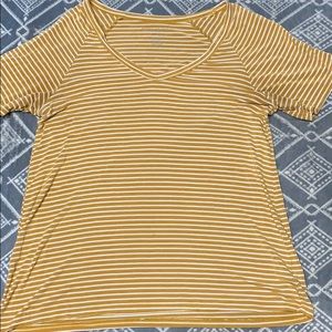American eagle soft and sexy tee